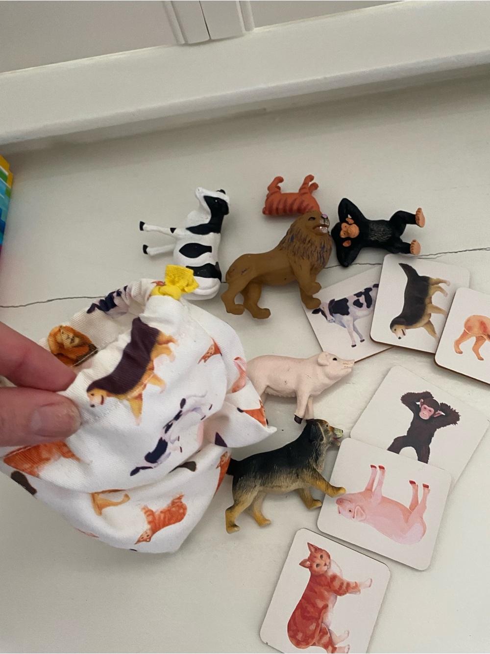 Lovevery Small Animal Figurines With Matching Cards